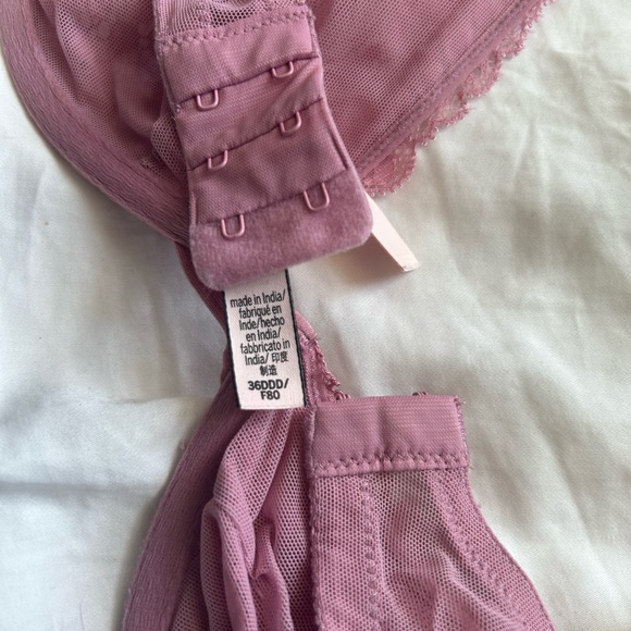 Pink Bra - Picture 3 of 3